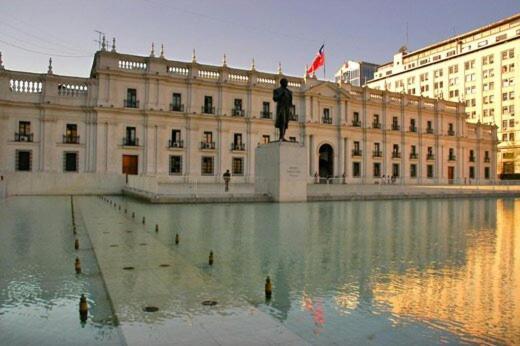 Depto 707 Excelente Ubicacion Metro Sta Lucia, Barrio Paris Londres Centro Santiago Apartment Exterior photo